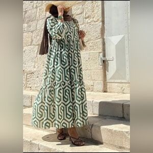 Zara Ecru White Green Geo Geometric Print Karen Tiered Midi Size S